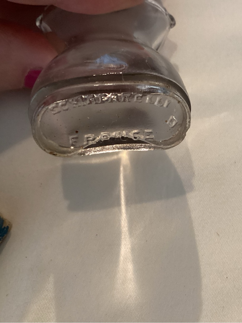Vtg. Schiaparelli “Shocking “ torso miniature perfume bottle. Sample size bottle - Picture 4 of 4